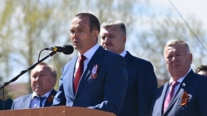 Фото: cap.ru Глава Чувашии Михаил Игнатьев (в центре) и сенатор Вадим Николаев (крайний справа)