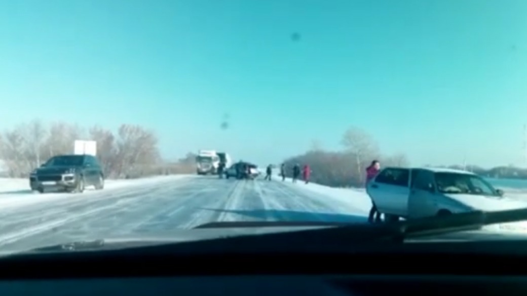 дтп алтайский край сегодня со смертельным. авария трасса барнаул бийск декабрь 2020. вчерашние дтп алтайского края. дтп на трассе барнаул рубцовск. дтп на алтайской трассе вчера.