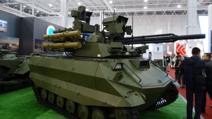 На вооружении 12-тонного робота стоит комплекс "Атака" / Фото: army-news.ru