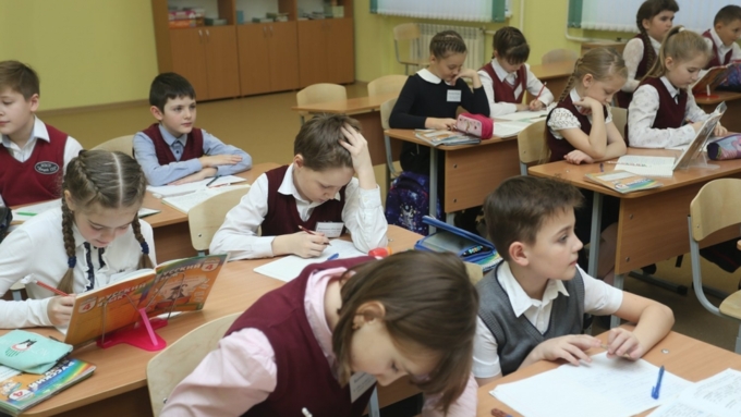 В первый класс в 2019 году пойдут 30 тысяч детей / Фото: Екатерина Смолихина, Amic.ru