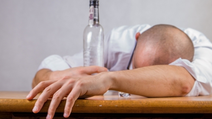 70% мужчин трудоспособного возраста в стране умирают из-за пристрастия к спиртному / Фото: pixabay.com