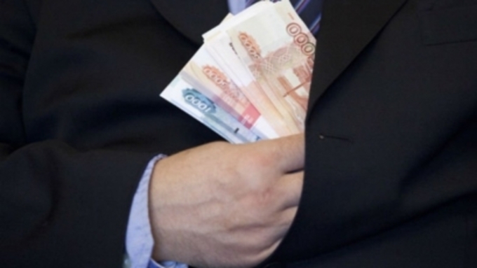 Директор образовательного учреждения в 2013 году получил 85 тысяч рублей взятки от предпринимателя / Фото: altai-krai.sledcom.ru