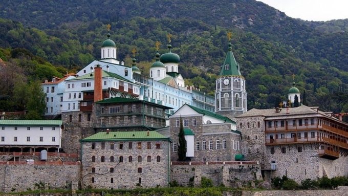 Монастырь Святого Пантелеймона – один из 20 "правящих" монастырей на Афоне / Фото: sobory.ru