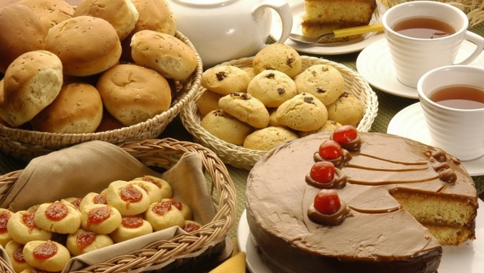 Мороженое, конфеты, пирожные, торты, печенье и не только / Фото: winallos.com