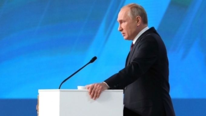 Владимир Путин заявил о необходимости перерасчета доплат пенсионерам с начала года / Фото: http://kremlin.ru