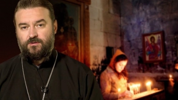 Священник посоветовал чаще пить святую воду и усерднее молиться / Фото: govoritmoskva.ru