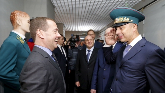 Медведев поручил снизить число закупок у единственного поставщика / Фото: ru.forexmagnates.com