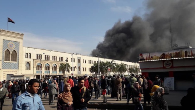 Трагедия случилась на железнодорожном вокзале в Каире 27 февраля / Фото: twitter.com/ATEEKSTER