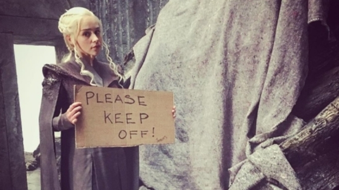 Эмилия Кларк поделилась своим мнением о финальной части сериала "Игра престолов" / Фото: Instagram