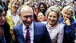 Путин отметил, что женщины осваивают новые специальности / Фото: news.yandex.by