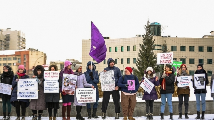 Группа жительниц Новосибирска устроила согласованный пикет в защиту прав женщин / Фото: vk.com/novosibirskmy