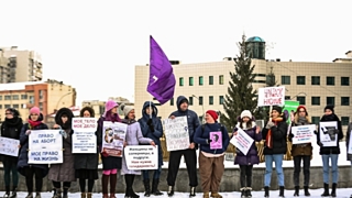 Группа жительниц Новосибирска устроила согласованный пикет в защиту прав женщин / Фото: vk.com/novosibirskmy