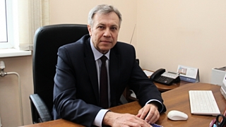 Распоряжение о назначении подписал губернатор Виктор Томенко / Фото: zdravalt.ru