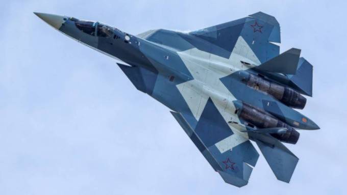 Ни одно воздушное судно не способно осуществлять такие маневры, как Су-57 / Фото: topwar.ru
