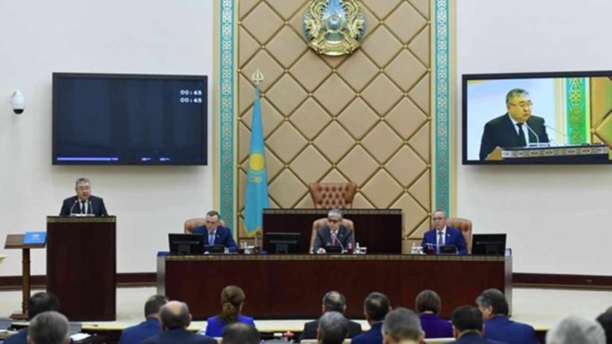 За кандидатуру Назарбаевой депутаты проголосовали единогласно / Фото: parlam.kz