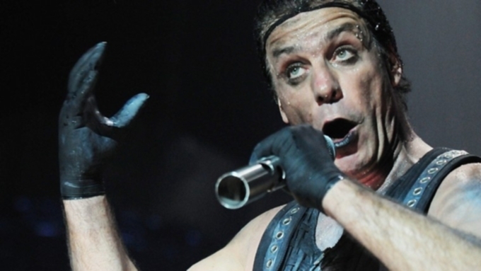 Новый клип немецкой рок-группы Rammstein на песню Deutschland подвергся резкой критике / Фото: politeka.net