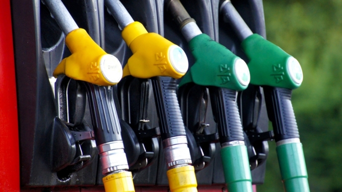 Правительство России продлило договоренность с нефтяными компаниями о заморозке цен на бензин и дизтопливо / Фото: pixabay.com