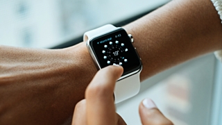 Лидером продаж с января по март стали смарт-часы Apple Watch Series 4 GPS 44mm Space Grey / Фото: pixabay.com