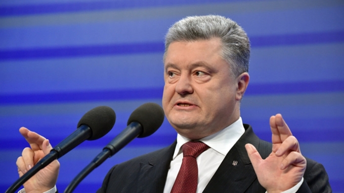 Порошенко пообещал научить Зеленского действовать в "интересах Украины" / Фото: newsland.com