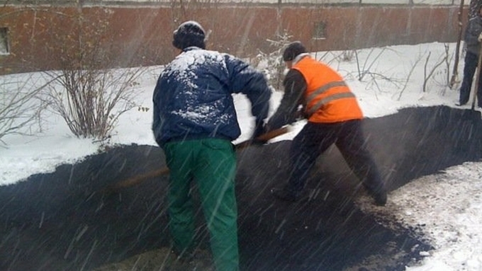 Укладывать асфальт будет нельзя в период сильных ливней / Фото: vot69.ru