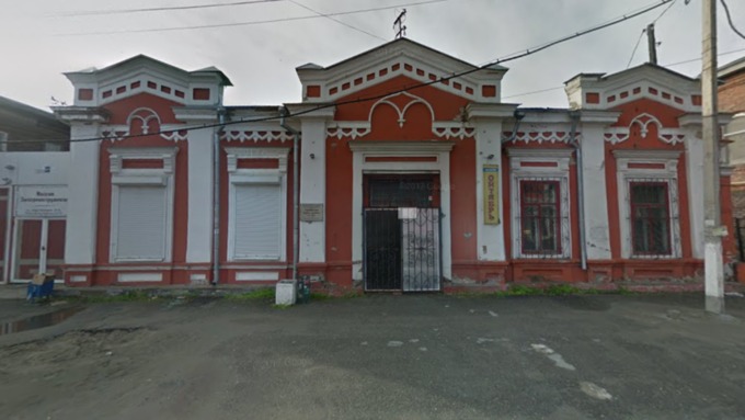 Универмаг Сухова на ул. Льва Толстого, 31 / Фото: google maps