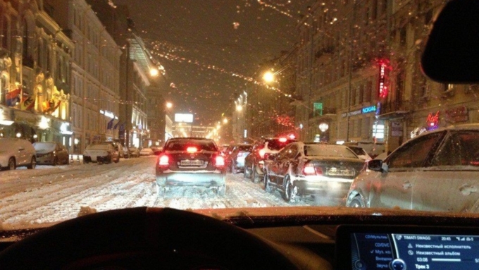 Пока не ясно, какой именно должна быть рекомендуемая скорость авто зимой / Фото: drive2.ru
