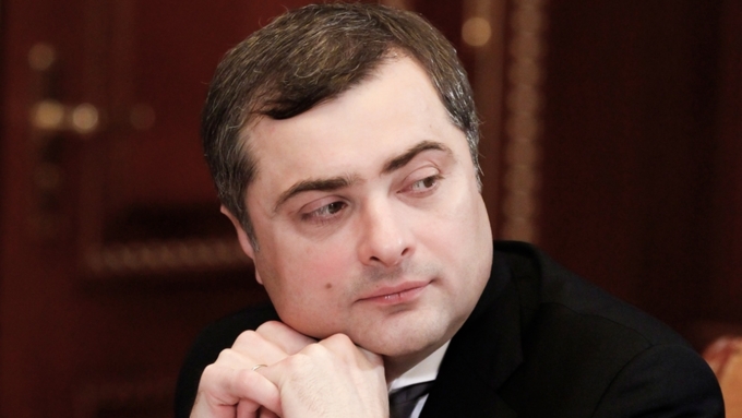 Ранее в СМИ появились слухи, что Сурков написал заявление об отставке / Фото: v-gornom.ru