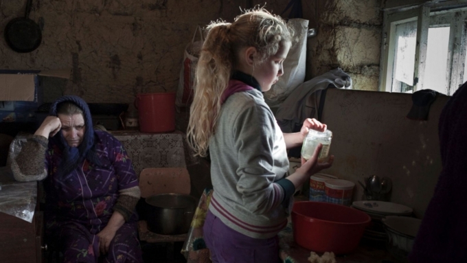 Для решения проблем российские семьи все чаще берут кредиты / Фото: abcnews.go.com