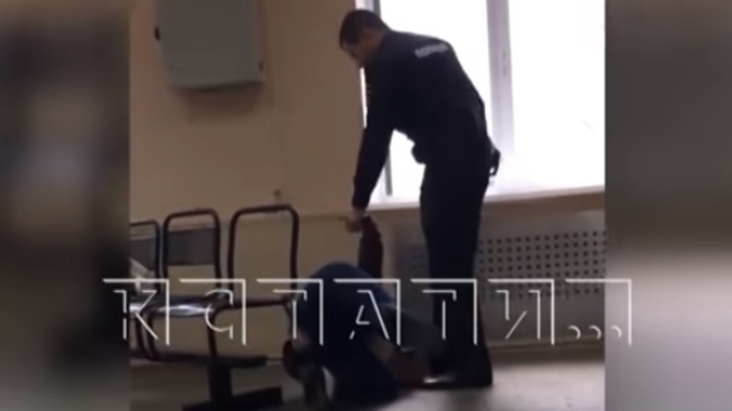 полиция ругает детей. бурунов полицейский с рублевки. полиция ругается. полиция ругается. полиция нашей страны фото.