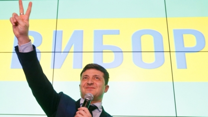 Зеленский сослался на волю 73% избирателей, поддержавших его во втором туре выборов президента Украины / Фото: ru.reuters.com