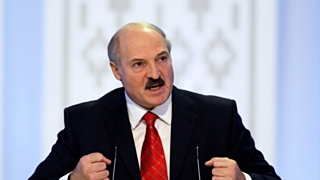 Александр Лукашенко во время посещения ОАО 