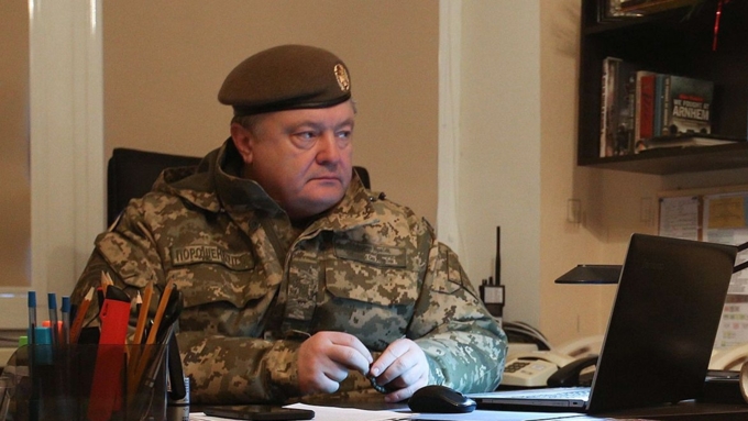 Порошенко отметил, что политический спецназ способен защитить Украину / Фото: cbsmedia.ru