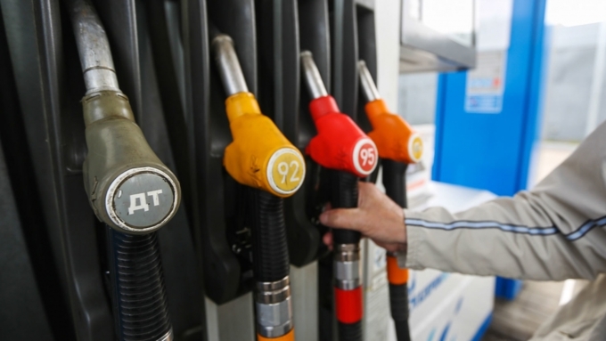 В 2018 году цена на бензин выросла на 9,4%, поэтому потребовалась заморозка / Фото: newsbel.by