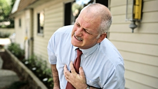 Необходимо вовремя распознать соответствующие признаки болезни сердца / Фото: webinfo.kz