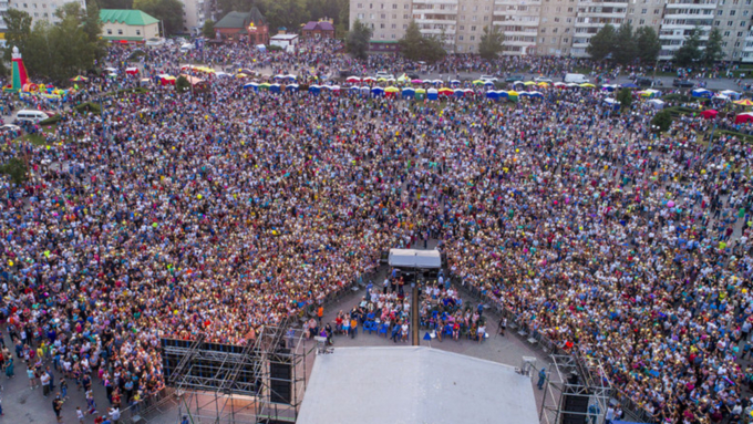 В День города Заринска на городской площади будут работать различные площадки / Фото: altairegion22.ru