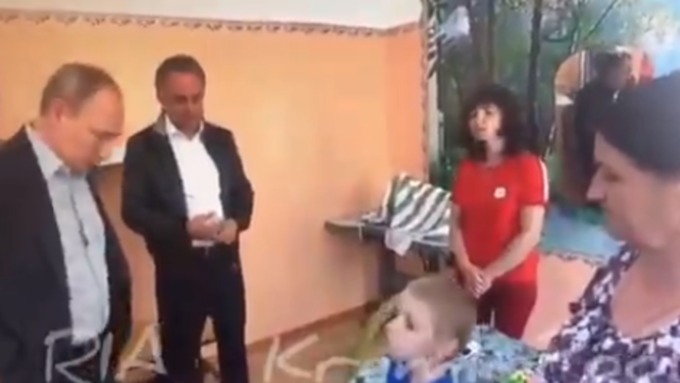 Иркутский мальчик рассказал Путину про "утонувший" детский сад / Фото: кадр из видео