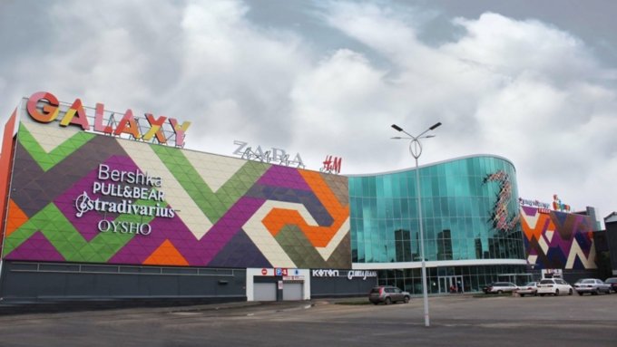 Последний крупный ТРЦ в Барнауле – Galaxy – достроили в 2017 году / Фото: yandex.ua