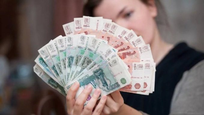 В 2020 году зарплаты будут повышены на 5,4% / Фото: Satira.mirtesen.ru