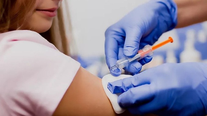 Вакцину можно получить бесплатно при определенных условиях / Фото: astrakhanfm.ru