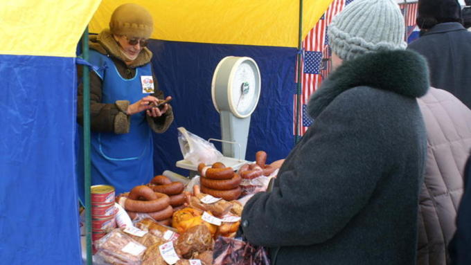 Колбасы по низким ценам / Фото: amic.ru