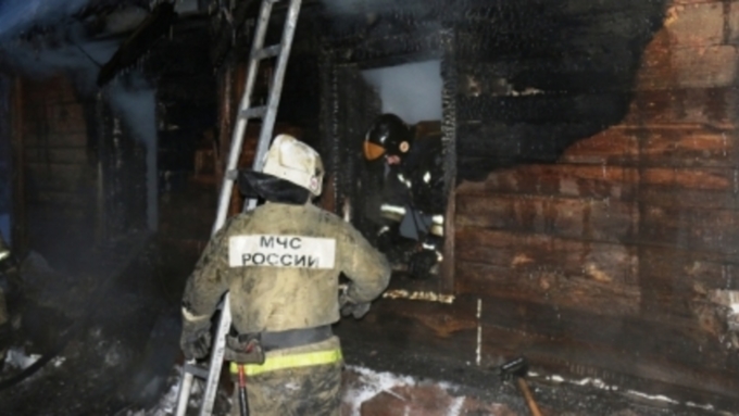 Пожар в Гоньбе / Фото: 22.mchs.gov.ru