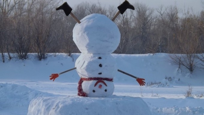 Самый спортивный снеговик / Фото: sova.ponominalu.ru