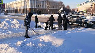 Уборка снега / Фото: пресс-служба администрации города
