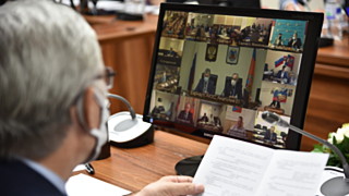 Первая дистанционная сессия АКЗС / Фото: пресс-служба краевого парламента