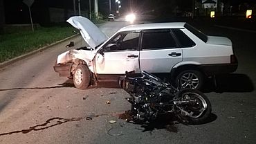 В Заринске мотоциклист попал в жесткое ДТП и остался жив