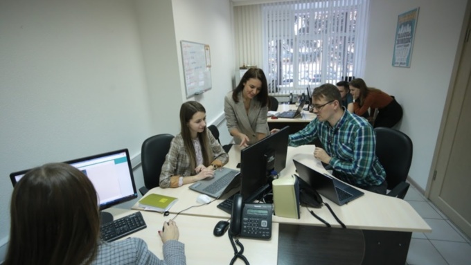 В офисе / Фото: Екатерина Смолихина / amic.ru