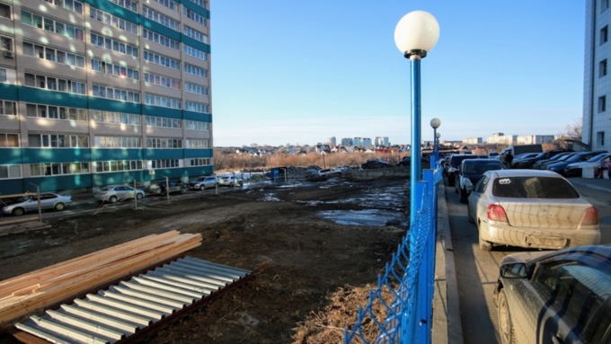 Площадка для строительства ЖК на ул. Гущина / Фото: Екатерина Смолихина / amic.ru