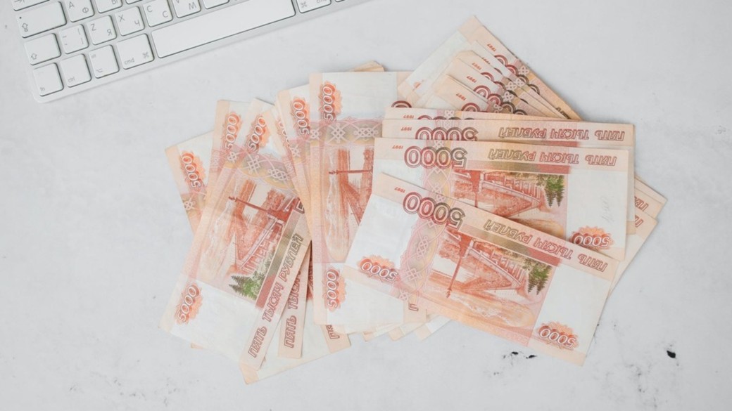Фальшивые банкноты на полмиллиона нашли в банках Алтайского края