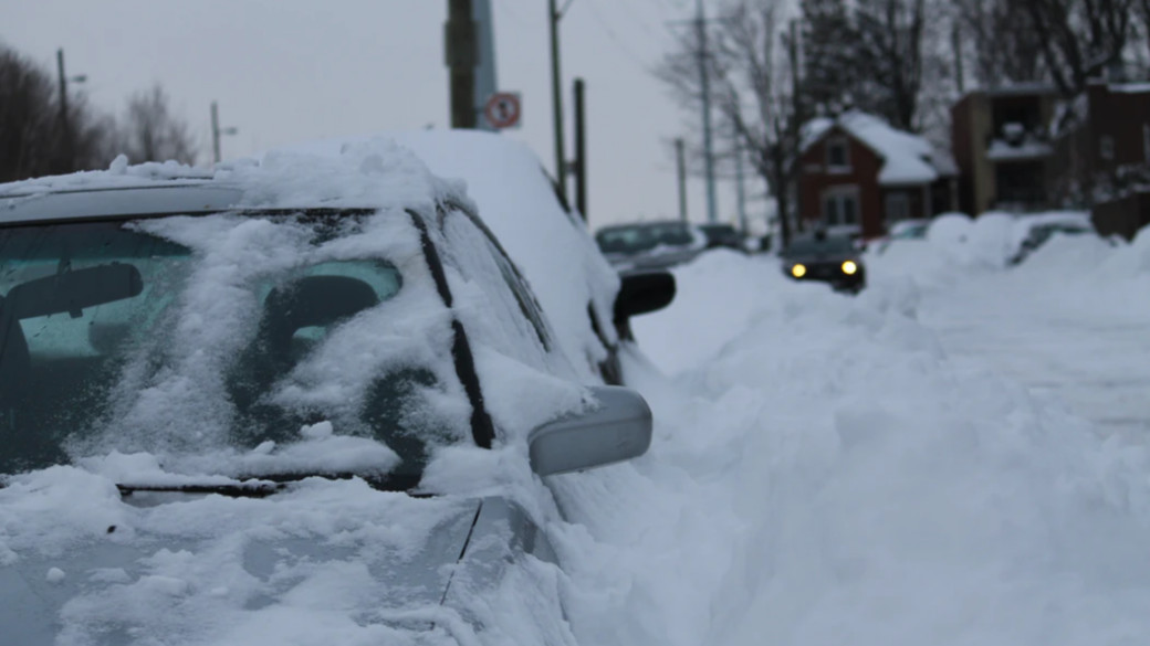 Почти 100 снегоуборочных машин будут работать на дорогах Барнаула в ночь на 17 ноября