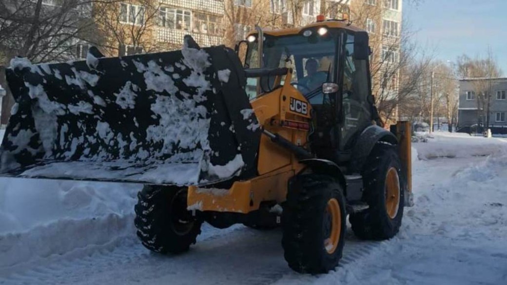 Нарушения в уборке снега нашли на более чем 120 участках дорог Барнаула
